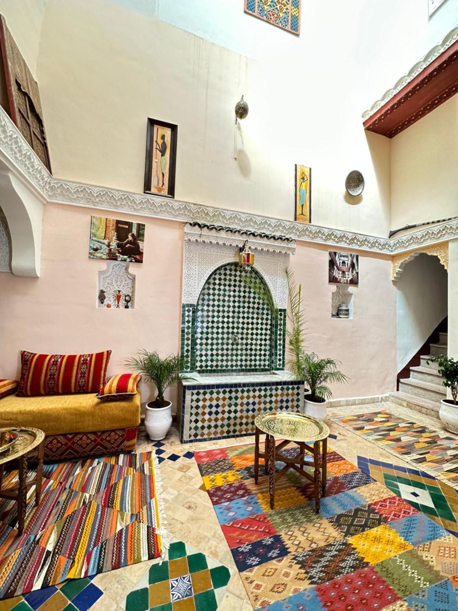 Bed and Breakfast Dar Khmissa Fez Esterno foto
