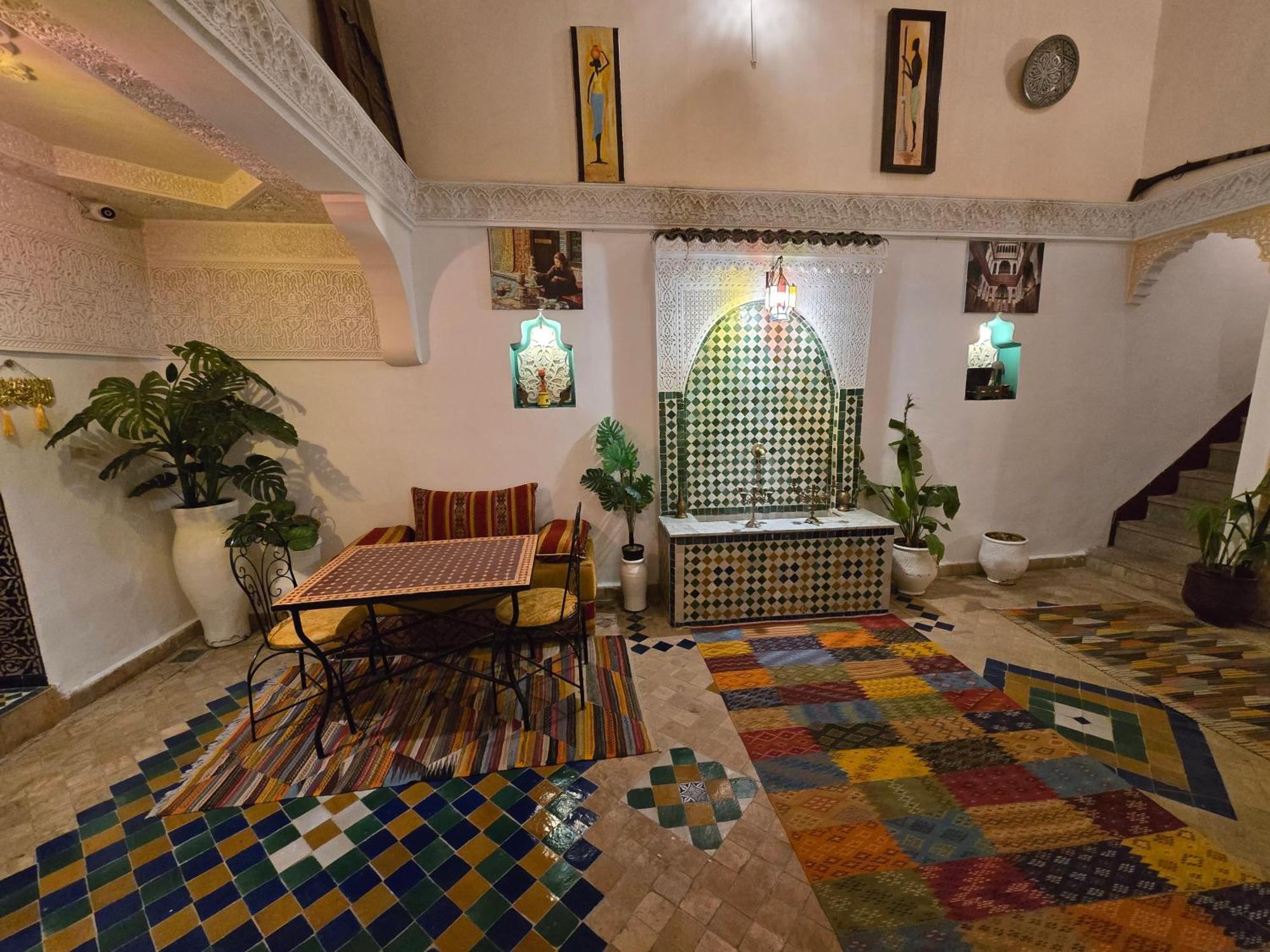 Bed and Breakfast Dar Khmissa Fez Esterno foto