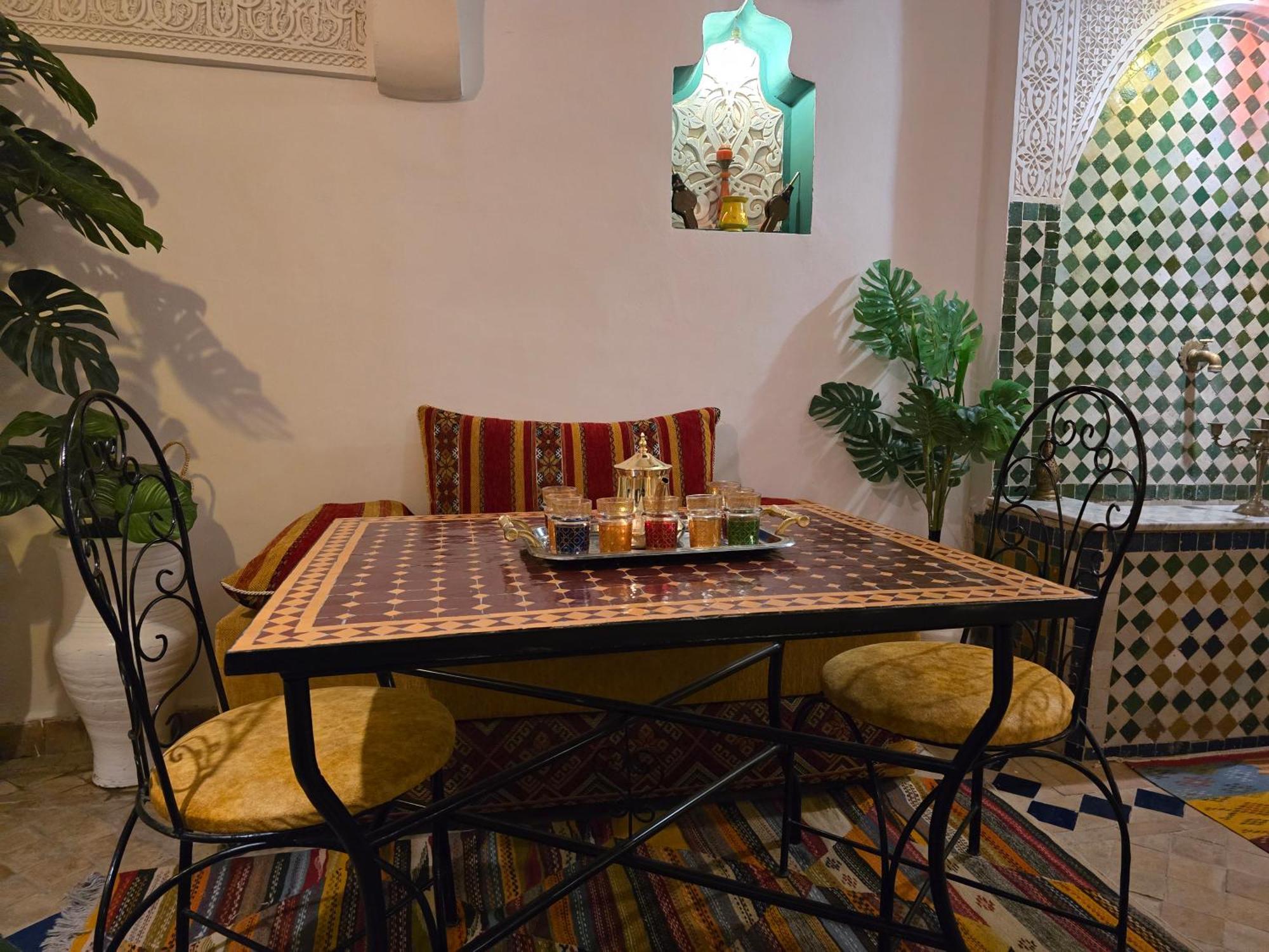 Bed and Breakfast Dar Khmissa Fez Esterno foto