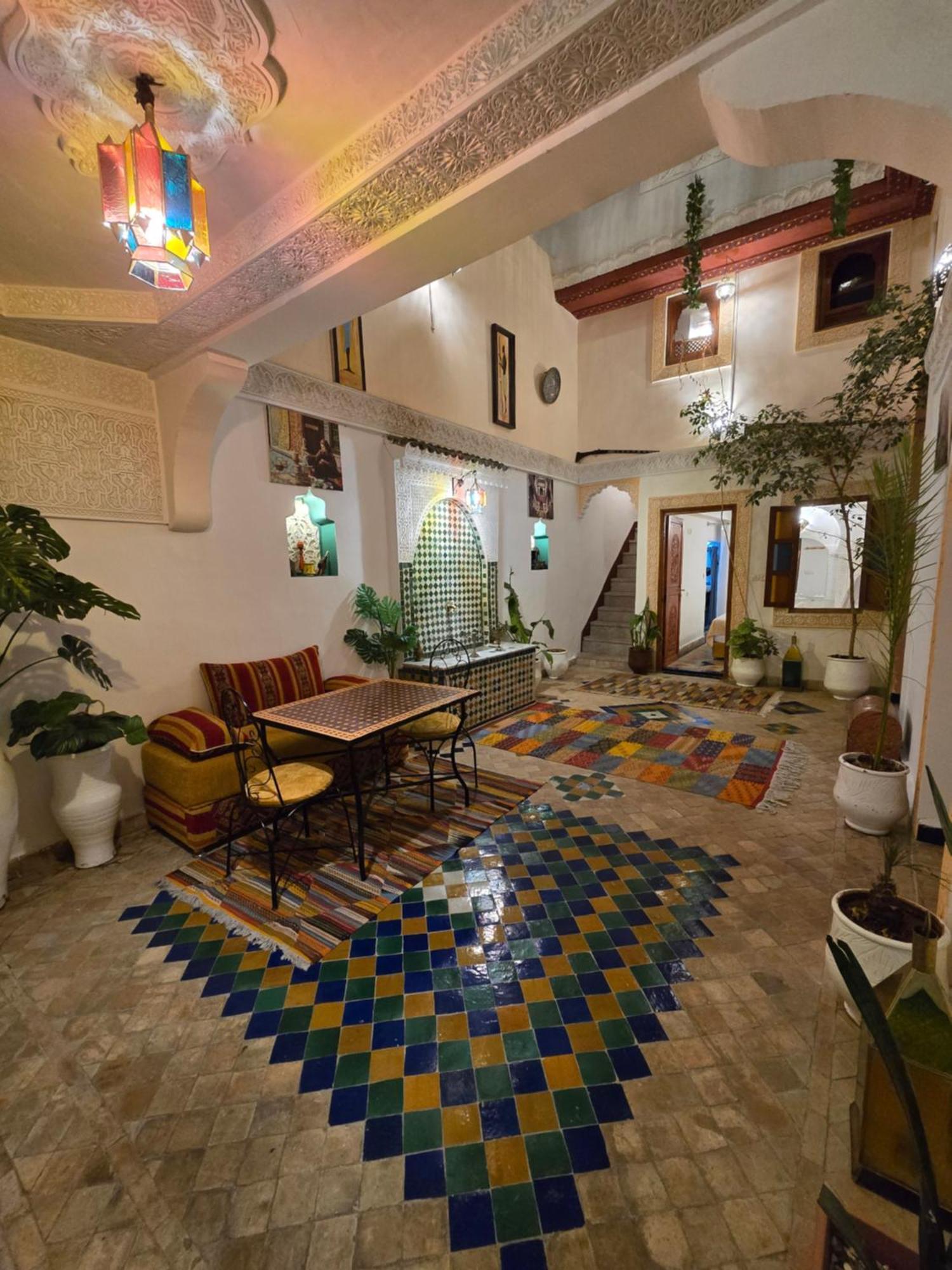 Bed and Breakfast Dar Khmissa Fez Esterno foto