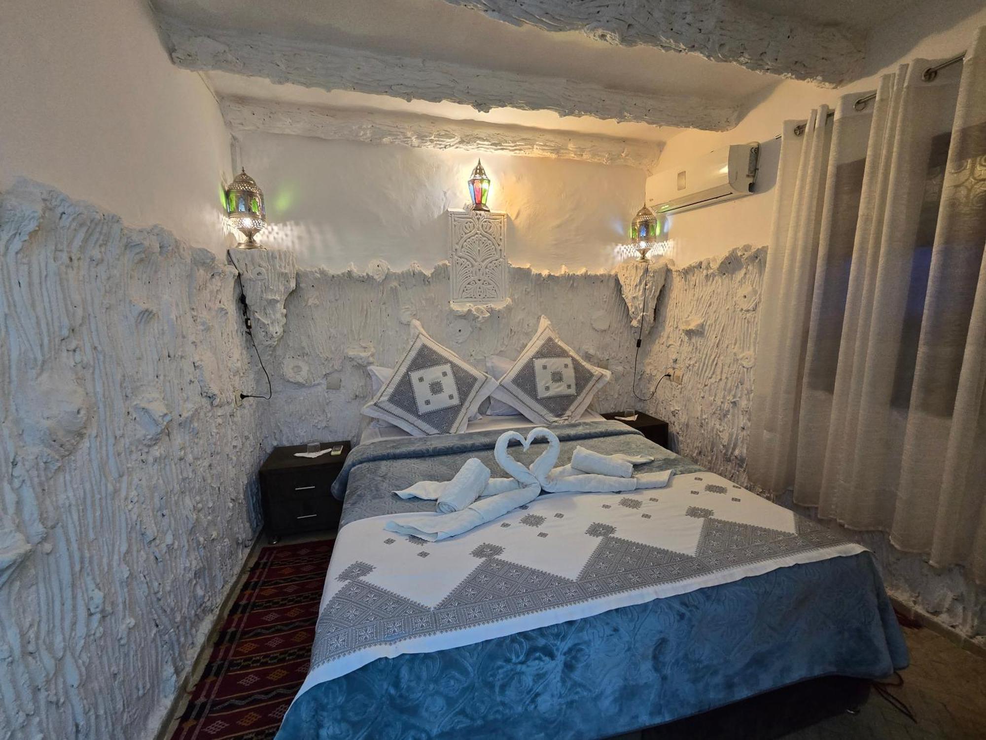 Bed and Breakfast Dar Khmissa Fez Esterno foto