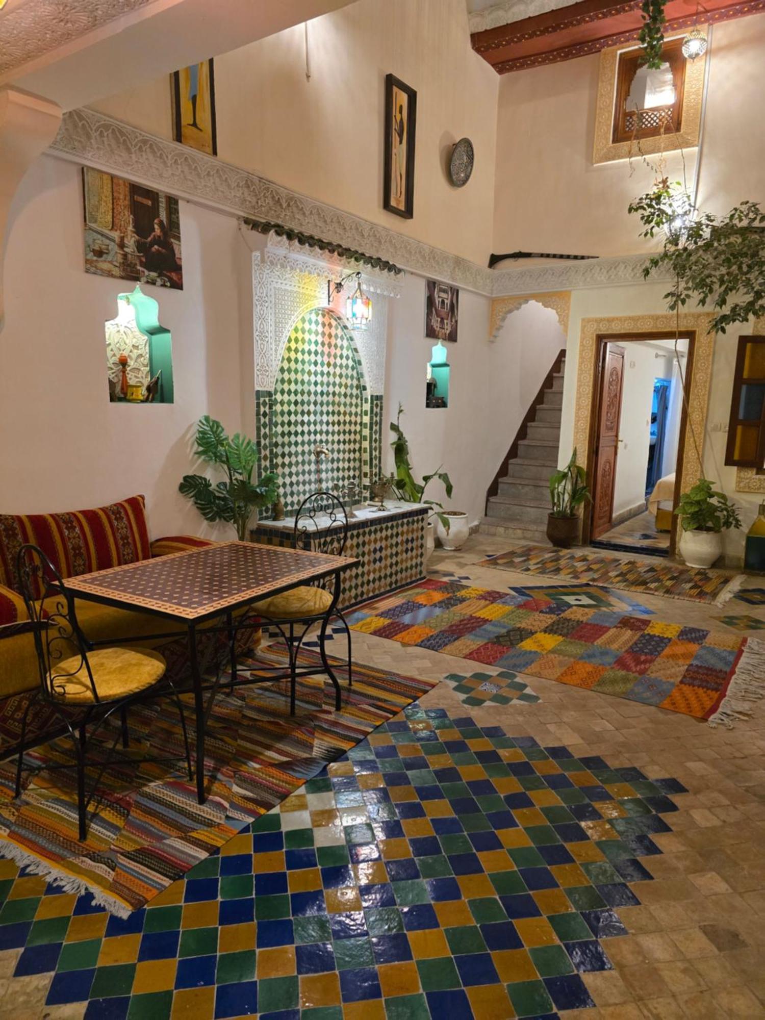 Bed and Breakfast Dar Khmissa Fez Esterno foto