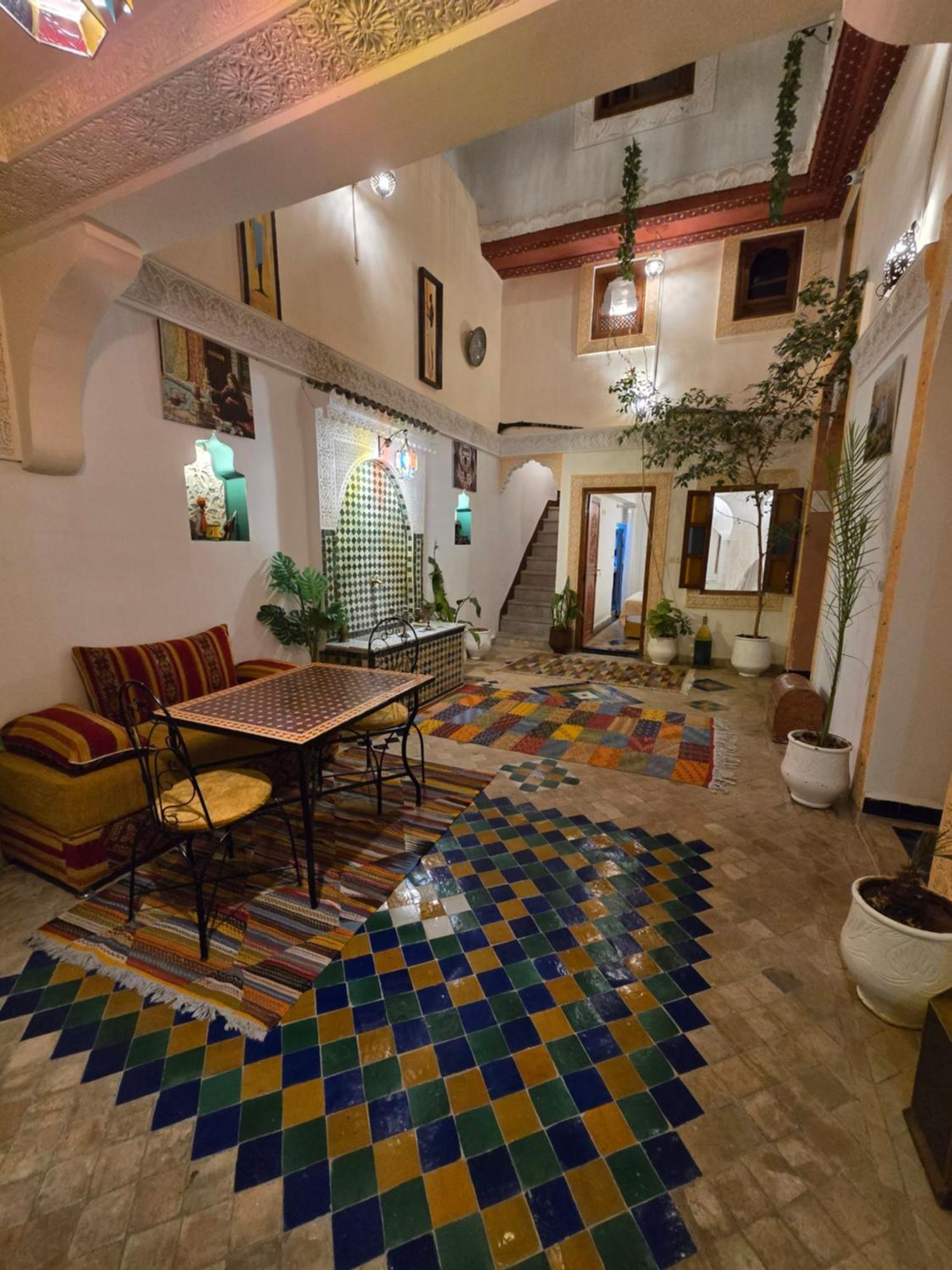 Bed and Breakfast Dar Khmissa Fez Esterno foto