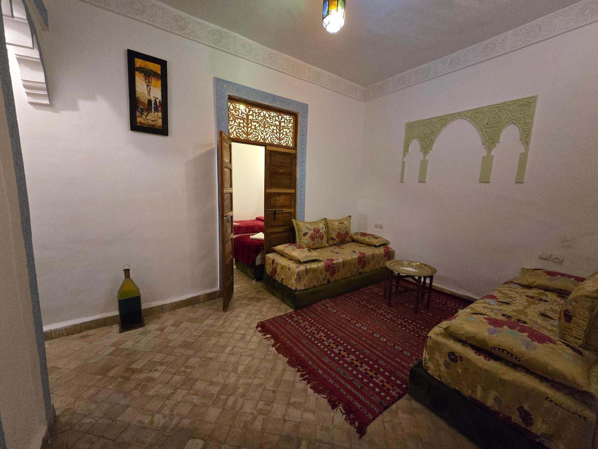 Bed and Breakfast Dar Khmissa Fez Esterno foto
