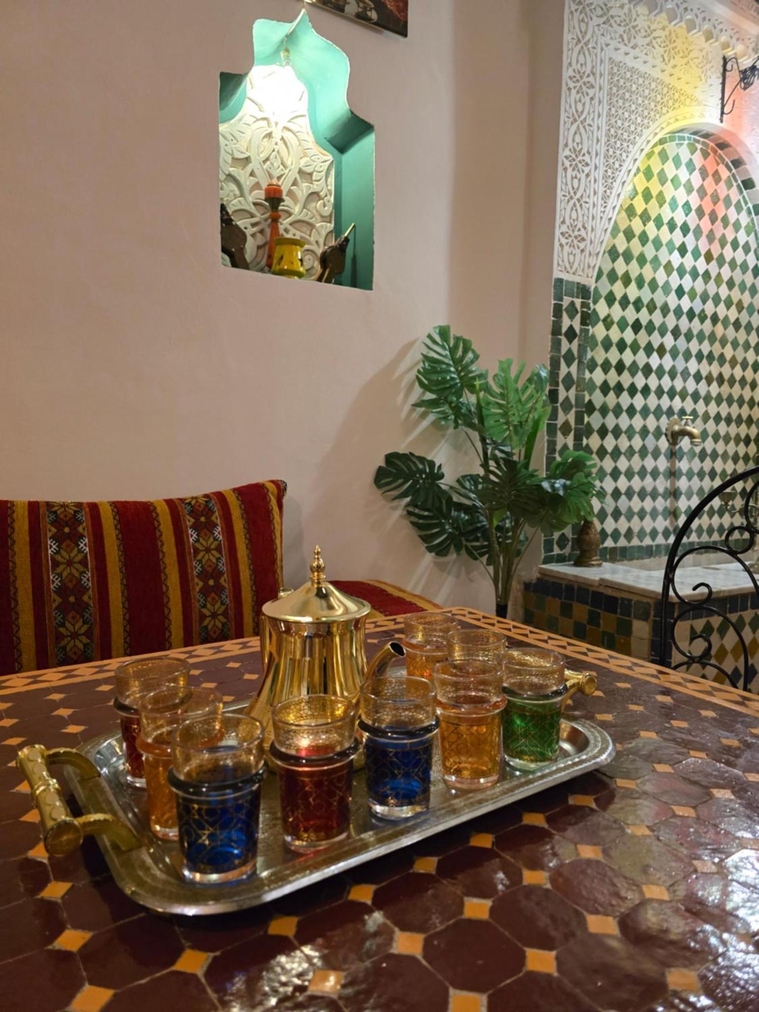 Bed and Breakfast Dar Khmissa Fez Esterno foto