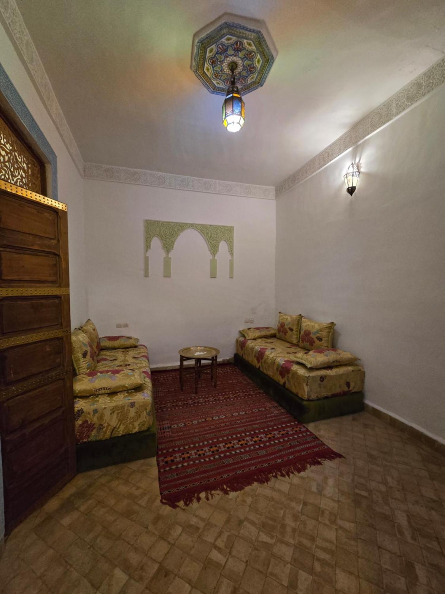 Bed and Breakfast Dar Khmissa Fez Esterno foto
