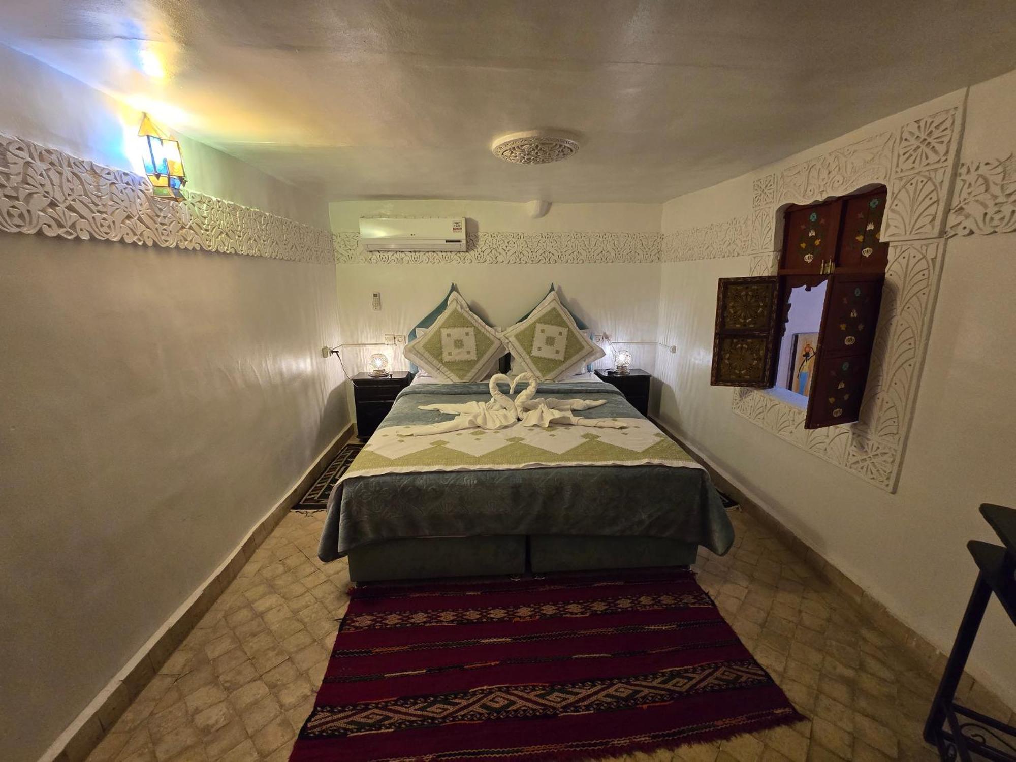 Bed and Breakfast Dar Khmissa Fez Esterno foto