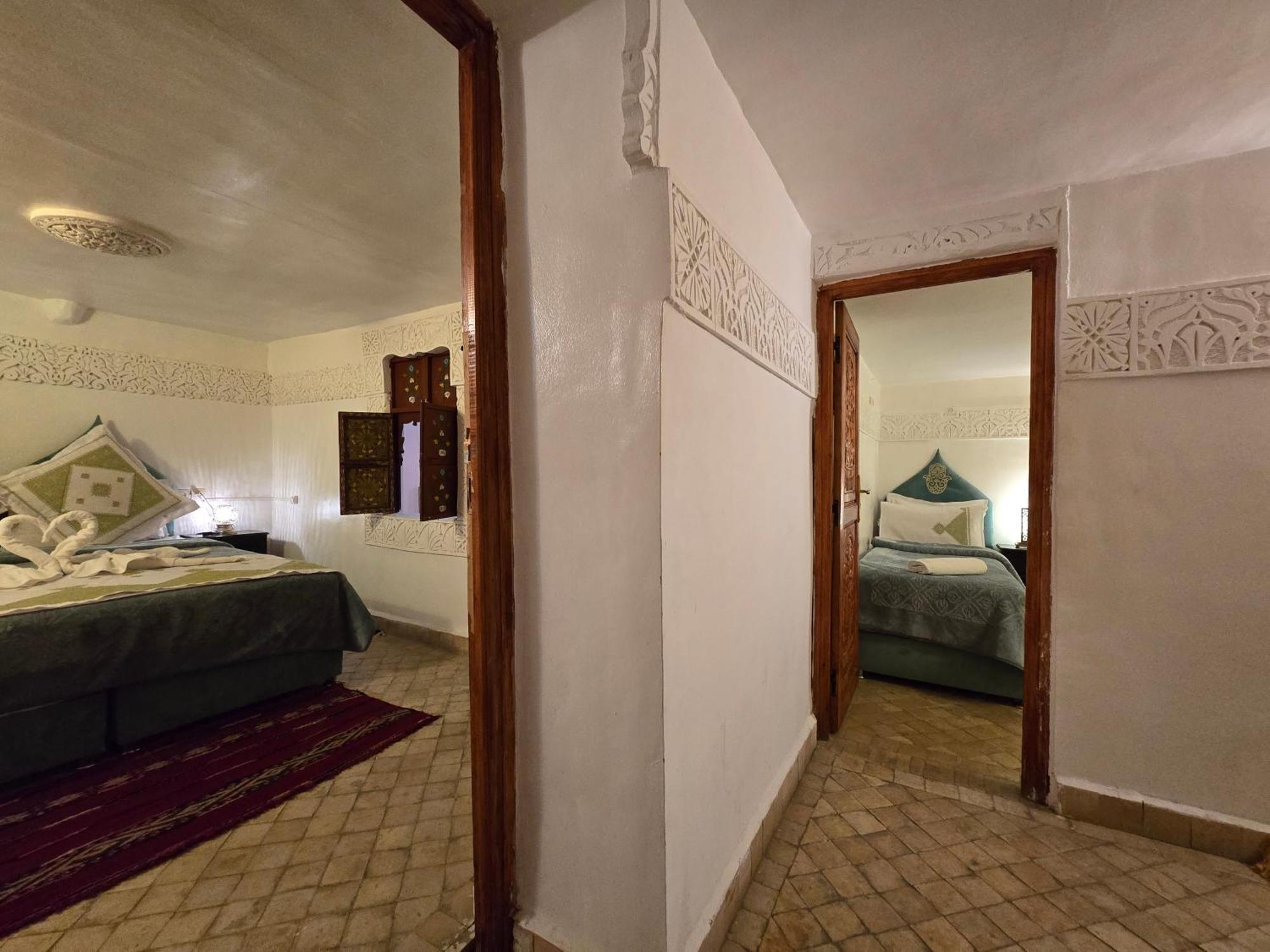 Bed and Breakfast Dar Khmissa Fez Esterno foto