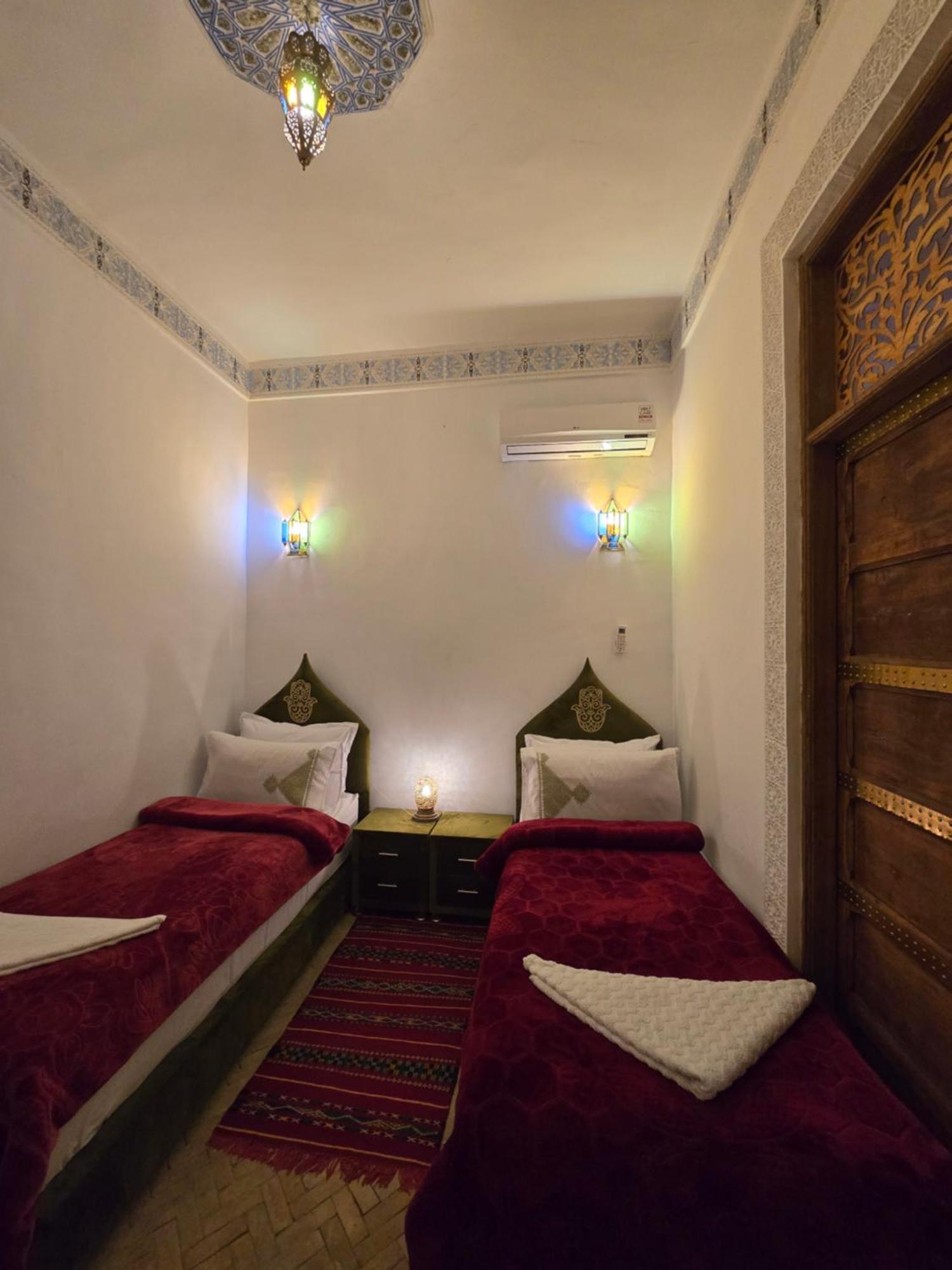 Bed and Breakfast Dar Khmissa Fez Esterno foto