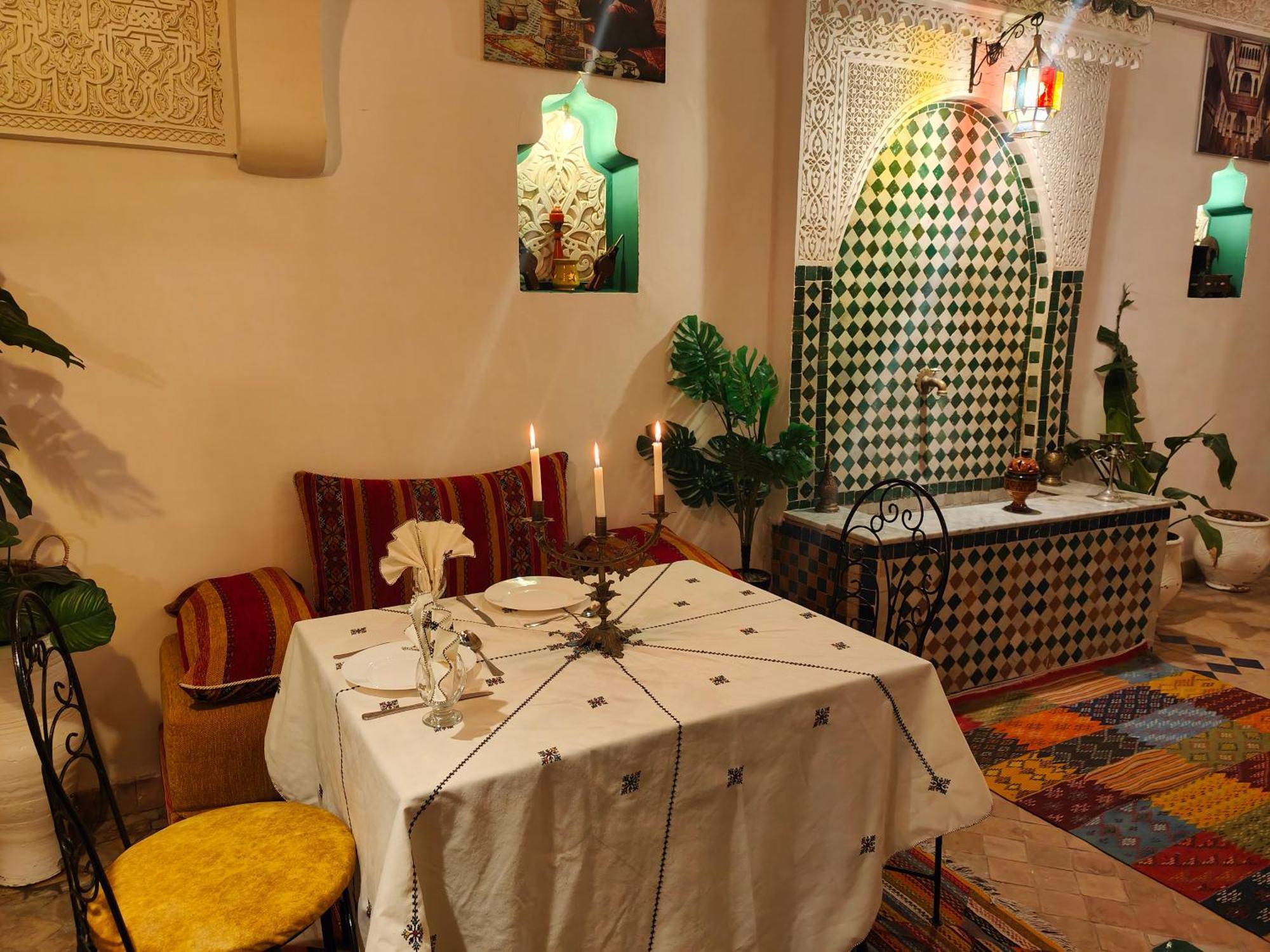 Bed and Breakfast Dar Khmissa Fez Esterno foto